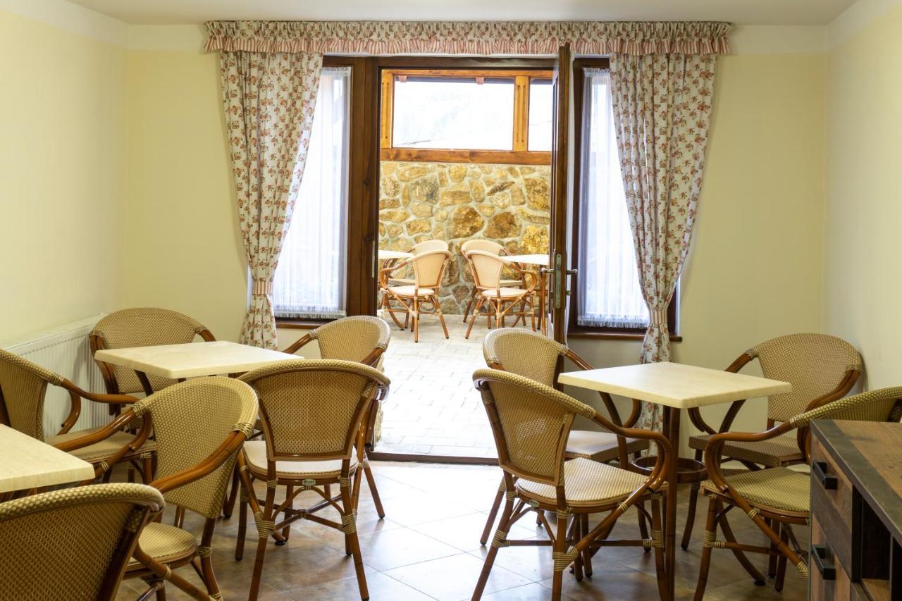 Penzion Ruze Benesov nad Ploucnici Exterior foto